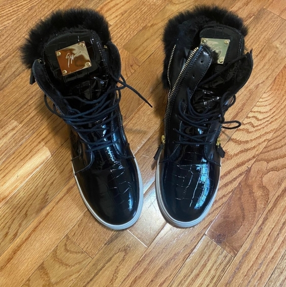 ***SOLD****Giuseppe Zanotti fashion sneakers - Picture 3 of 13